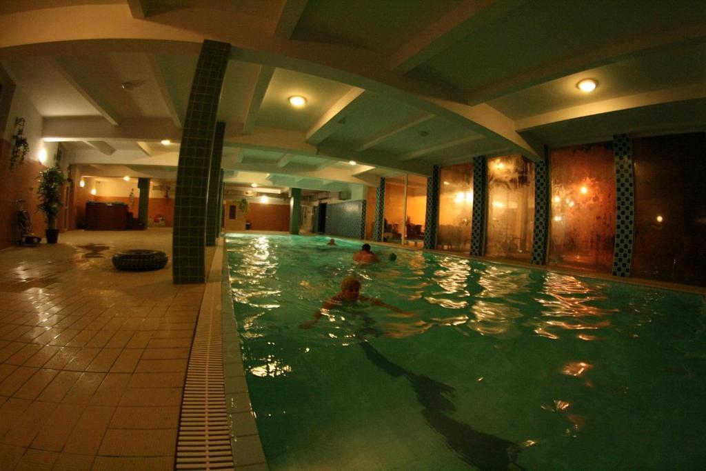 Daisy Superior Hotell Kraków Exteriör bild