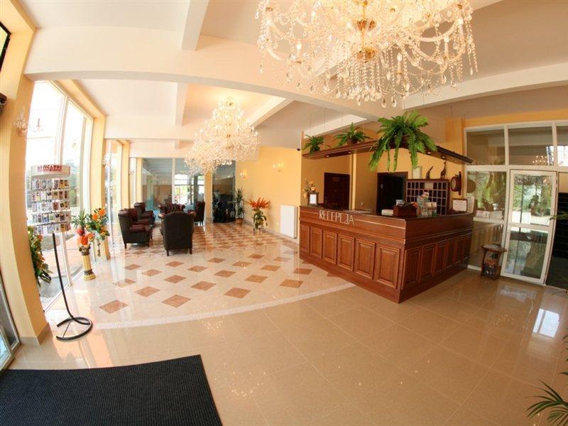 Daisy Superior Hotell Kraków Exteriör bild